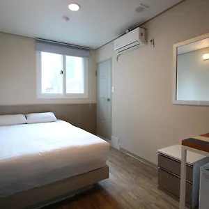 https://dongdaemun-hwasin-hostel.hotels-seoul.net